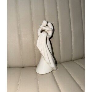 Vintage Circle of Love "Infinite Love" Figurine Bride & Groom - Kim Lawrence 03